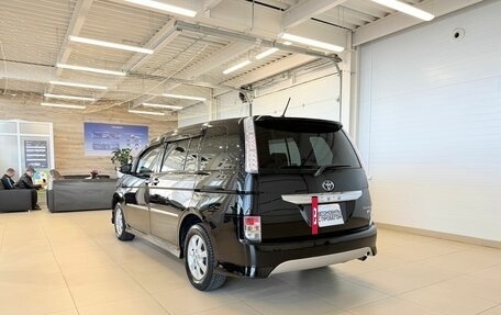 Toyota ISis I, 2014 год, 1 379 000 рублей, 4 фотография