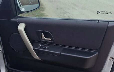 Land Rover Freelander II рестайлинг 2, 2003 год, 720 000 рублей, 14 фотография