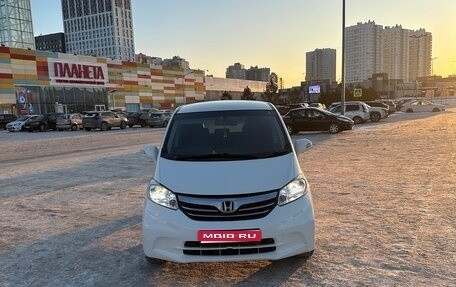 Honda Freed I, 2012 год, 890 000 рублей, 1 фотография