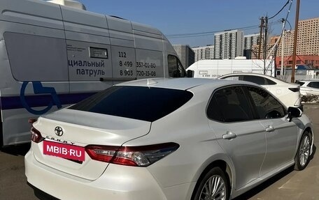 Toyota Camry, 2020 год, 3 100 000 рублей, 8 фотография