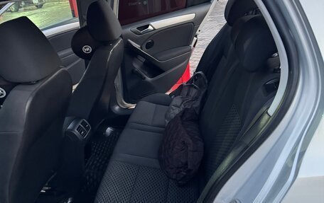 Volkswagen Golf VI, 2011 год, 800 000 рублей, 8 фотография