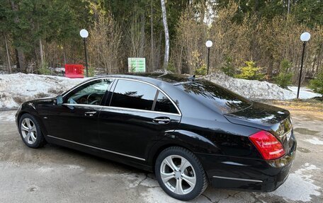 Mercedes-Benz S-Класс, 2011 год, 1 350 000 рублей, 3 фотография