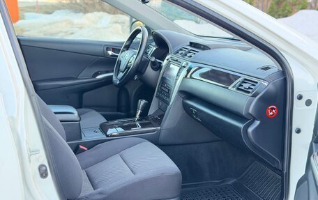 Toyota Camry, 2015 год, 1 355 000 рублей, 13 фотография