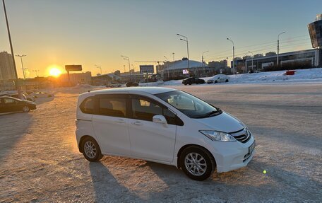 Honda Freed I, 2012 год, 890 000 рублей, 3 фотография