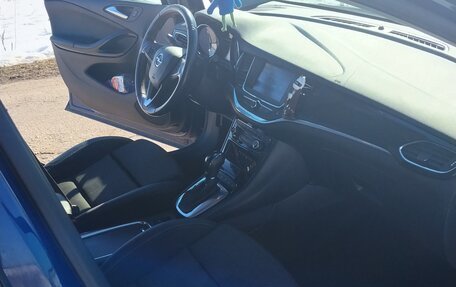 Opel Astra K, 2019 год, 1 600 000 рублей, 5 фотография