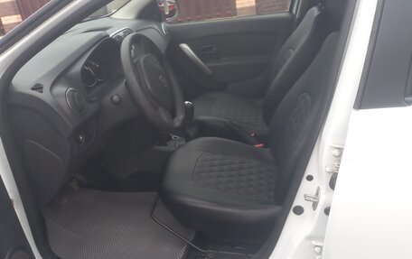 Renault Logan II, 2016 год, 790 000 рублей, 12 фотография