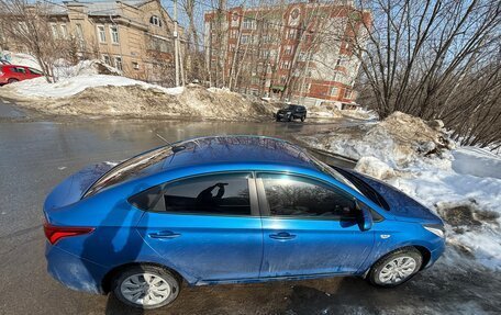 Hyundai Solaris II рестайлинг, 2017 год, 750 000 рублей, 3 фотография