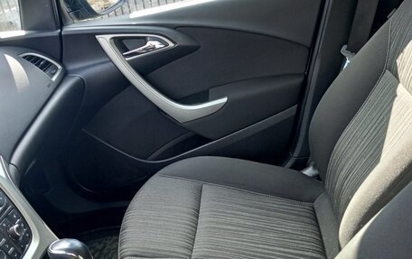 Opel Astra J, 2011 год, 580 000 рублей, 2 фотография