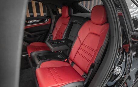 Porsche Cayenne III, 2025 год, 24 290 400 рублей, 4 фотография