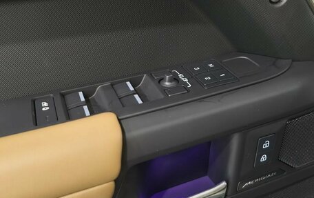 Land Rover Defender II, 2024 год, 14 290 000 рублей, 8 фотография