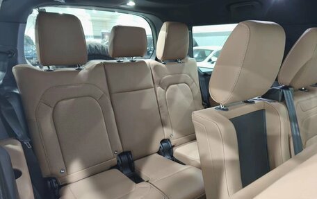 Land Rover Defender II, 2024 год, 14 290 000 рублей, 29 фотография