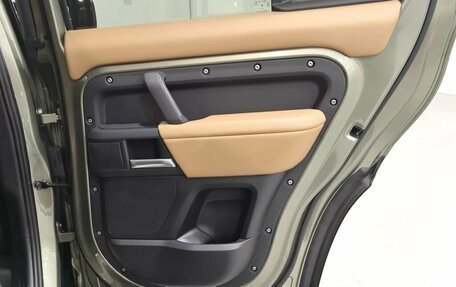 Land Rover Defender II, 2024 год, 14 290 000 рублей, 28 фотография