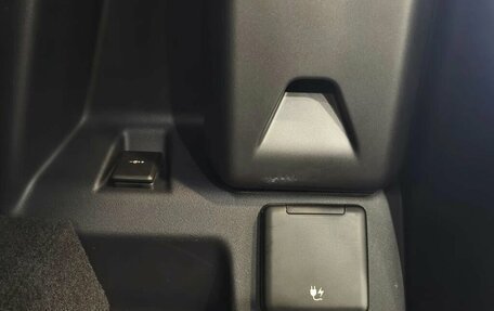 Land Rover Defender II, 2024 год, 14 290 000 рублей, 27 фотография