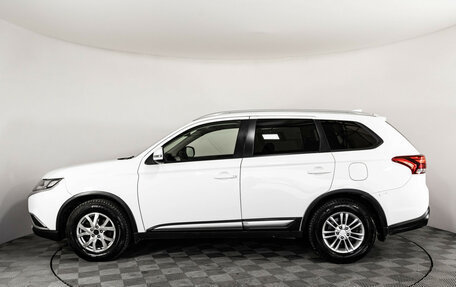 Mitsubishi Outlander III рестайлинг 3, 2018 год, 1 849 000 рублей, 8 фотография