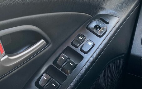 Hyundai ix35 I рестайлинг, 2010 год, 1 210 000 рублей, 21 фотография