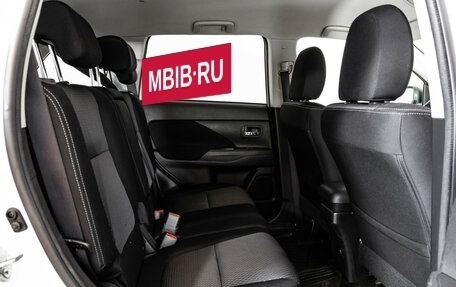 Mitsubishi Outlander III рестайлинг 3, 2018 год, 1 849 000 рублей, 21 фотография