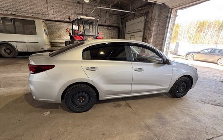 KIA Rio IV, 2020 год, 1 649 999 рублей, 15 фотография