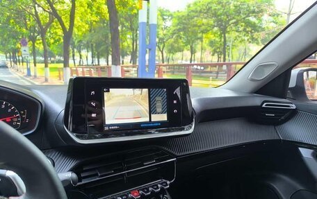 Peugeot 2008 II, 2023 год, 1 690 000 рублей, 10 фотография