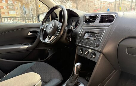 Volkswagen Polo VI (EU Market), 2019 год, 1 350 000 рублей, 18 фотография