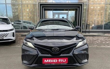 Toyota Camry, 2020 год, 2 449 000 рублей, 2 фотография