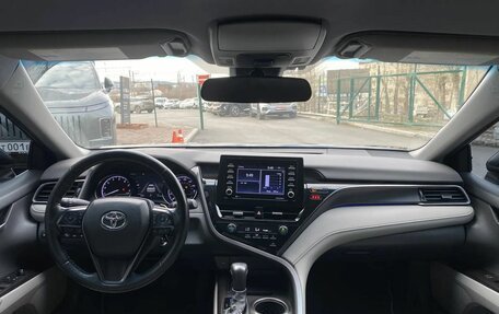 Toyota Camry, 2020 год, 2 449 000 рублей, 15 фотография