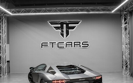 Lamborghini Aventador I рестайлинг, 2017 год, 39 220 000 рублей, 12 фотография