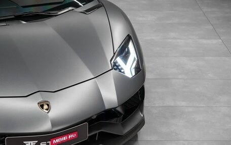 Lamborghini Aventador I рестайлинг, 2017 год, 39 220 000 рублей, 4 фотография