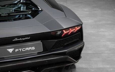 Lamborghini Aventador I рестайлинг, 2017 год, 39 220 000 рублей, 18 фотография