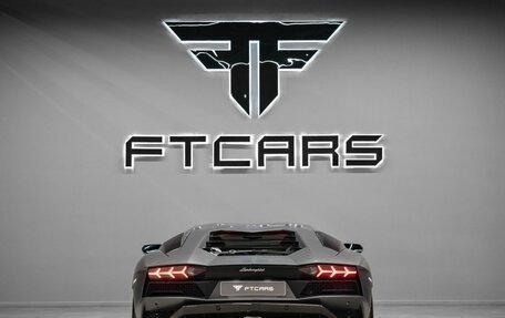 Lamborghini Aventador I рестайлинг, 2017 год, 39 220 000 рублей, 21 фотография