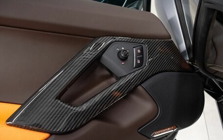 Lamborghini Aventador I рестайлинг, 2017 год, 39 220 000 рублей, 29 фотография