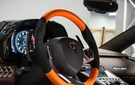 Lamborghini Aventador I рестайлинг, 2017 год, 39 220 000 рублей, 34 фотография