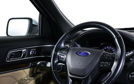 Ford Explorer VI, 2016 год, 2 990 000 рублей, 14 фотография