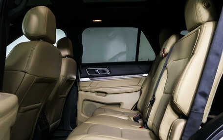 Ford Explorer VI, 2016 год, 2 990 000 рублей, 12 фотография