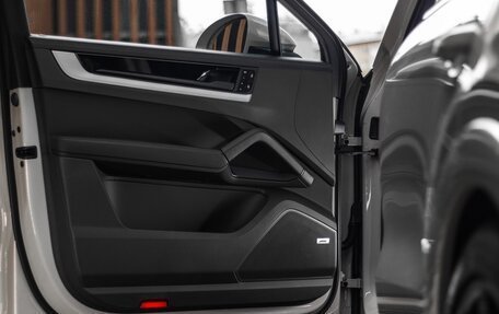 Porsche Cayenne III, 2025 год, 21 487 700 рублей, 20 фотография