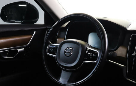 Volvo S90 II рестайлинг, 2019 год, 2 399 000 рублей, 15 фотография