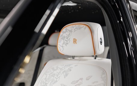 Rolls-Royce Cullinan, 2025 год, 77 916 200 рублей, 30 фотография