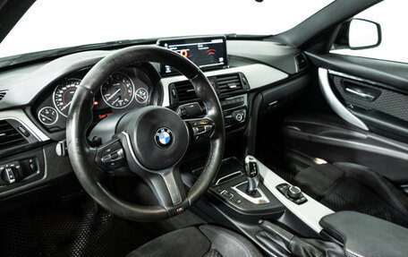 BMW 3 серия, 2018 год, 2 599 700 рублей, 11 фотография