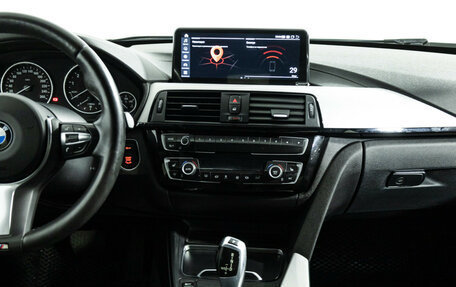 BMW 3 серия, 2018 год, 2 599 700 рублей, 14 фотография