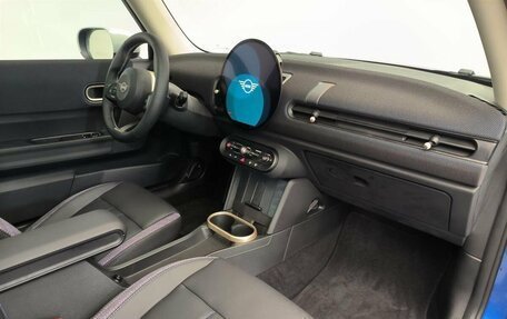 MINI Hatch, 2024 год, 4 950 000 рублей, 8 фотография