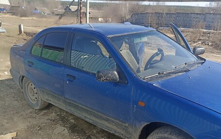 Nissan Almera, 1999 год, 85 000 рублей, 2 фотография