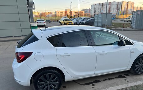 Opel Astra J, 2014 год, 1 250 000 рублей, 4 фотография