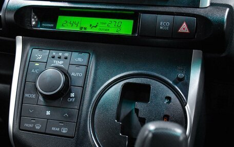 Toyota Wish II, 2010 год, 1 299 000 рублей, 17 фотография