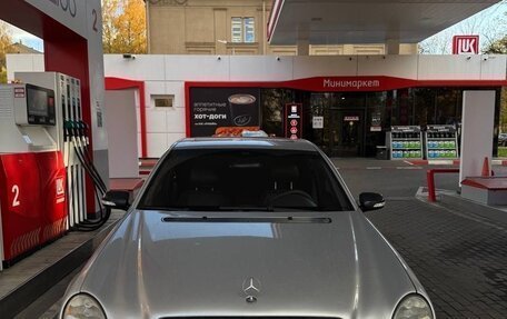 Mercedes-Benz E-Класс, 2002 год, 1 150 000 рублей, 1 фотография