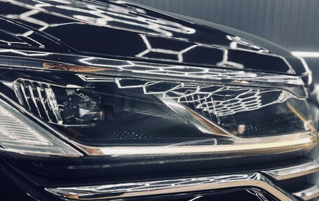 Volkswagen Touareg III, 2018 год, 3 750 000 рублей, 6 фотография