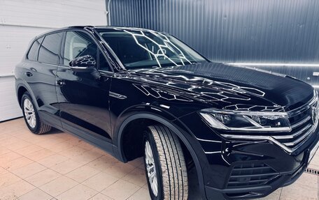 Volkswagen Touareg III, 2018 год, 3 750 000 рублей, 13 фотография