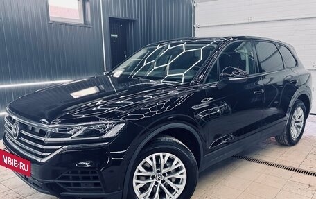 Volkswagen Touareg III, 2018 год, 3 750 000 рублей, 3 фотография