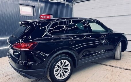 Volkswagen Touareg III, 2018 год, 3 750 000 рублей, 14 фотография
