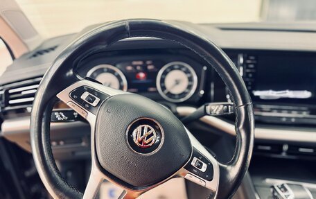 Volkswagen Touareg III, 2018 год, 3 750 000 рублей, 32 фотография