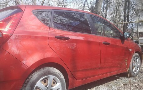 Hyundai Solaris II рестайлинг, 2012 год, 600 000 рублей, 4 фотография