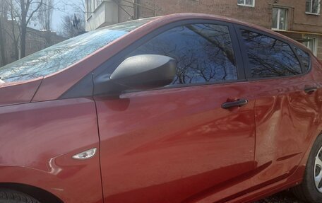 Hyundai Solaris II рестайлинг, 2012 год, 600 000 рублей, 8 фотография